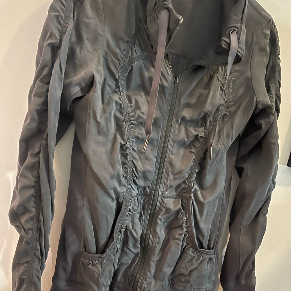 Lululemon Cool Down Reversible Jacket - image 7